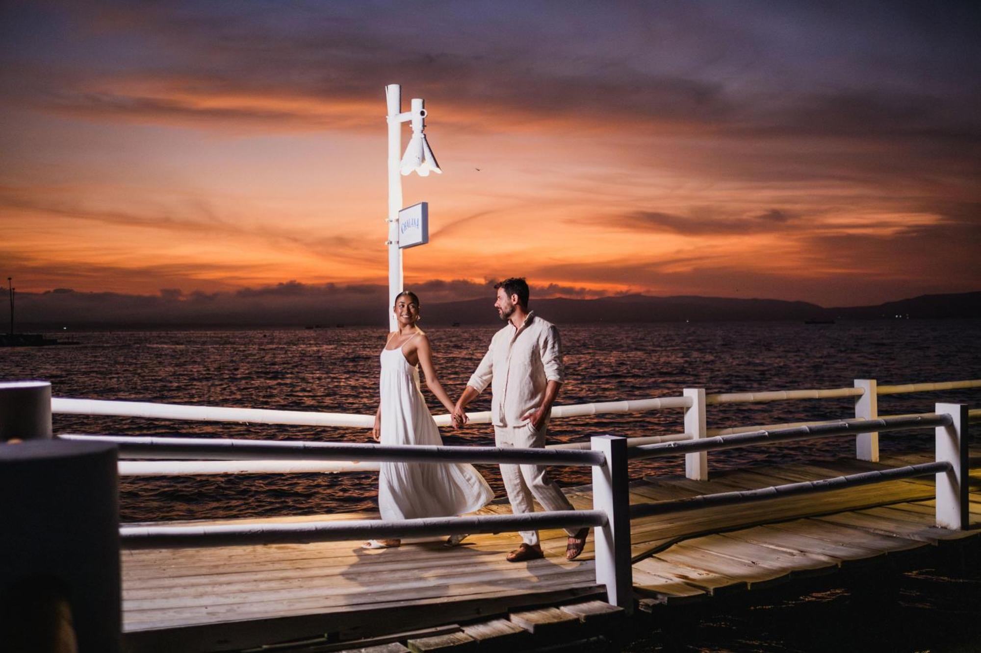 Hotel Paracas, A Luxury Collection Resort, Paracas Exterior foto Sunset at the pier